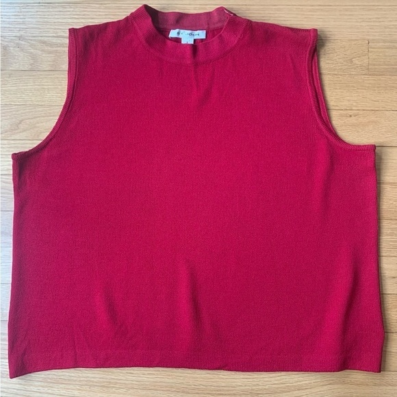 St. John Raspberry Red Sleeveless Zipper Mock Neck Knit Top Size Large - Picture 1 of 10